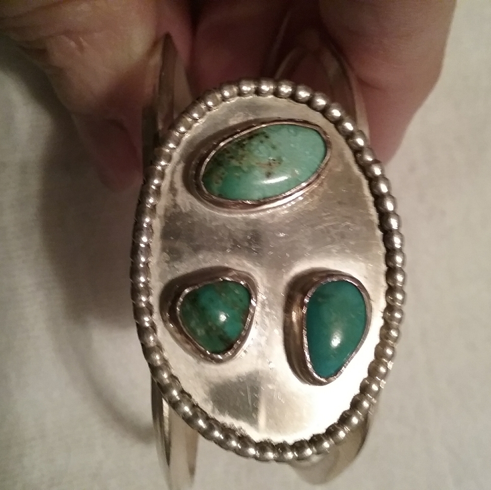 Vintage Navajo Turquoise and silver cuff bracelet.